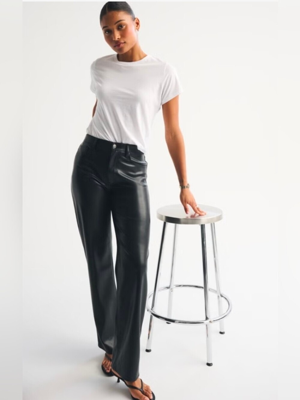 ❤️ ABERCROMBIE & FITCH CURVE LOVE 90S RELAXED HIGH RISE VEGAN LEATHER PANTS, 0S
